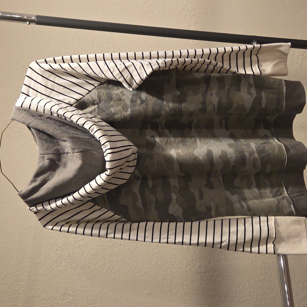 Striped and Camouflage Hoodie - Picture 2 of 2